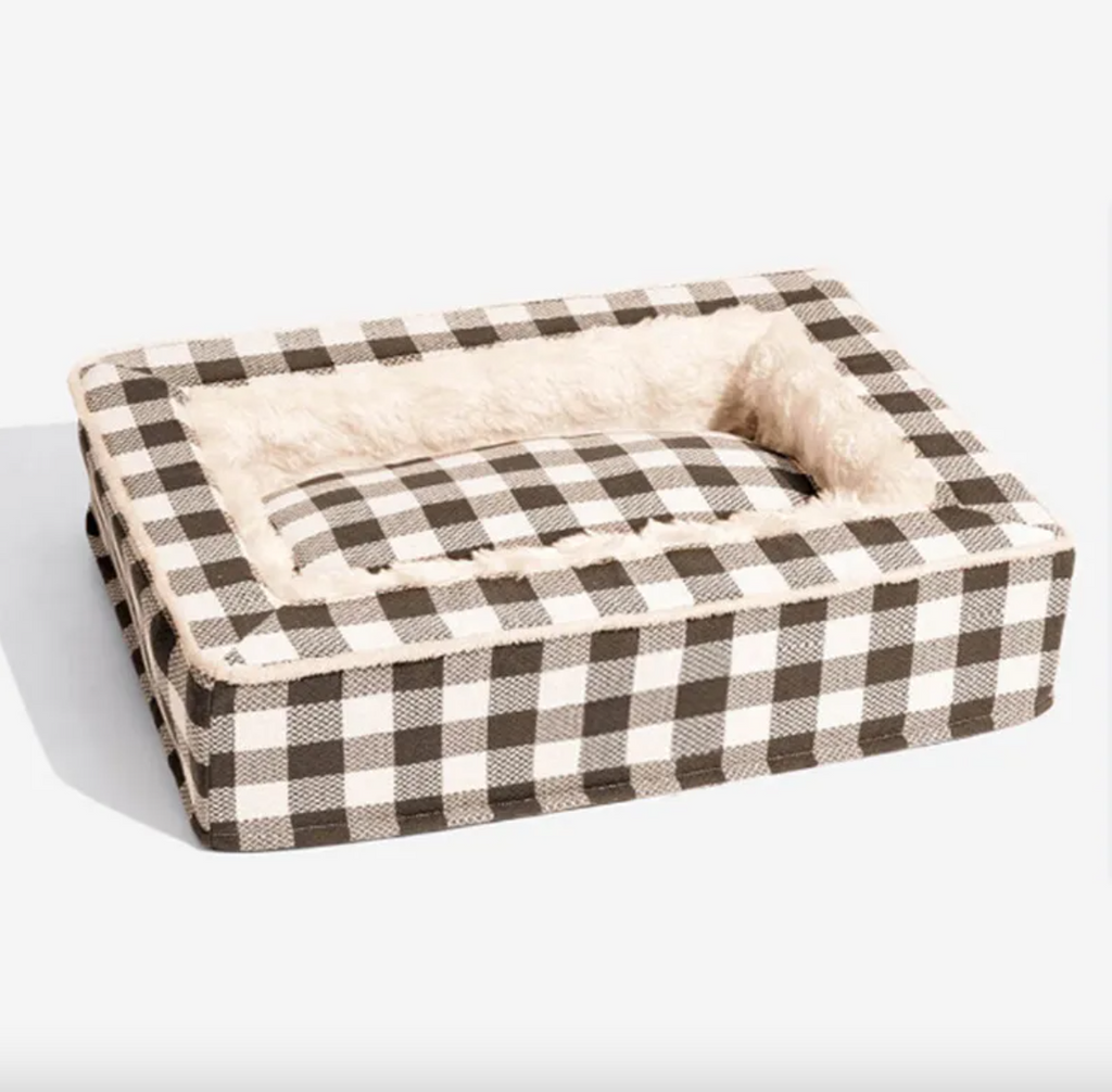 Cama Clásica de Cuadros